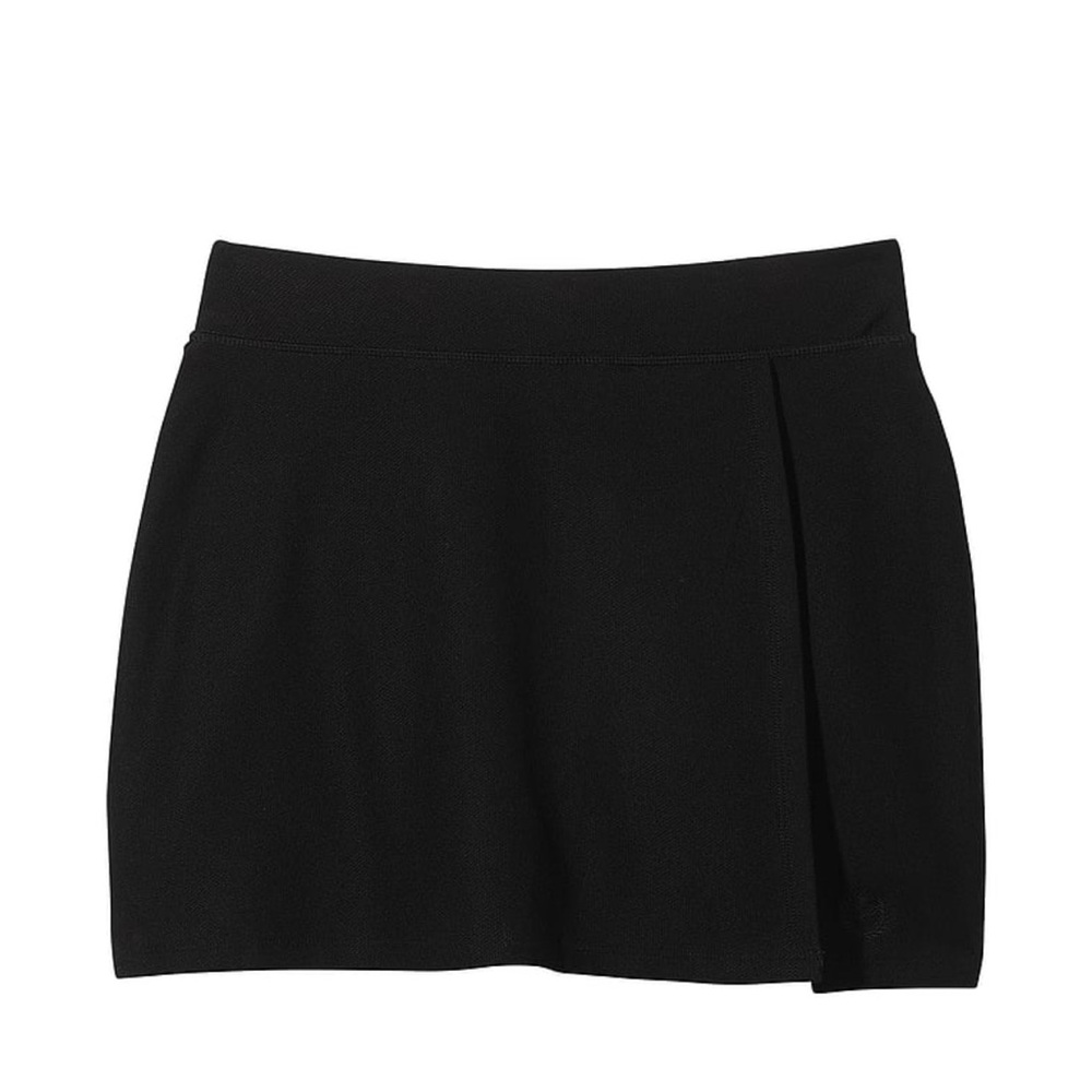 New VS Black skort